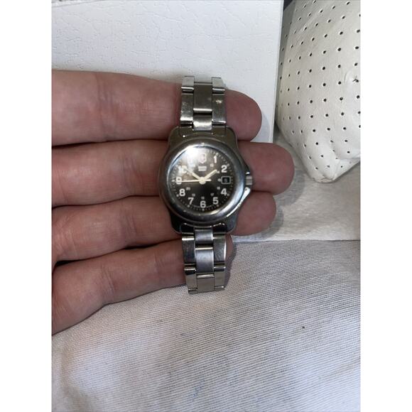 SWISS ARMY Ladies Watch 100 MTR Water Resident Black Face. Needs Battery - Picture 5 of 7